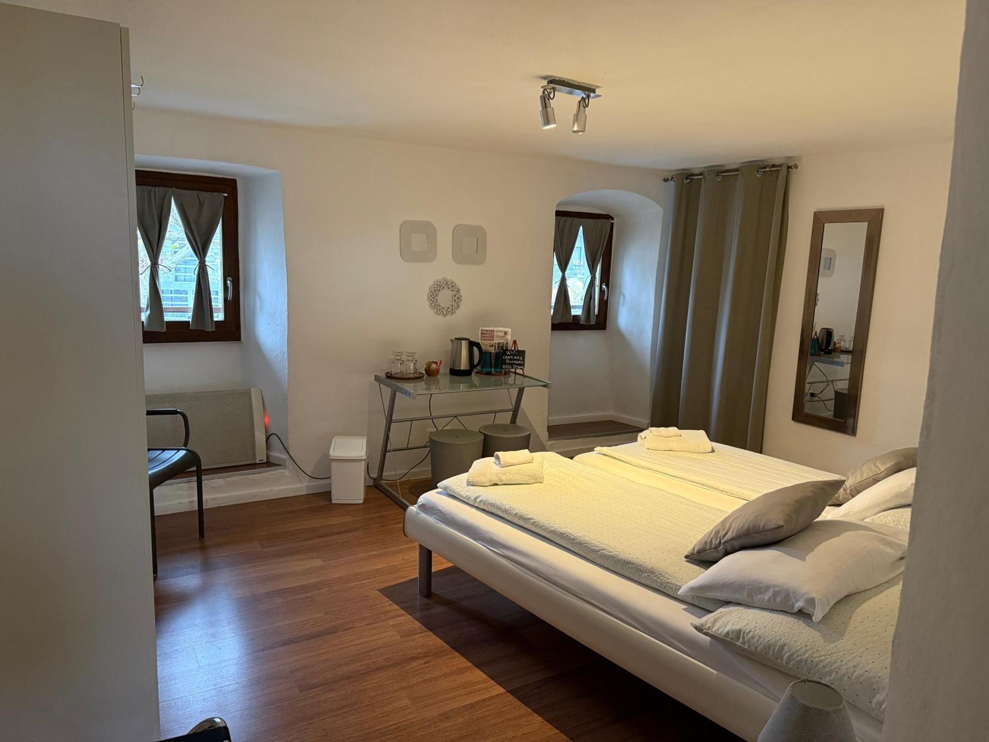 B&B Alla Piazzetta Di Tegna ภายนอก รูปภาพ